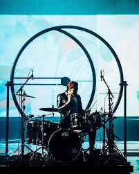 Ashton Irwin On Instagram Destruction Rebirth Dkessler 5sos Pictures Ashton Irwin 5sos Ashton