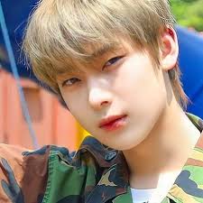 Research the text of "Right to Privacy by Tabitha Moses, and write (1) one  claim with three evidence.paki