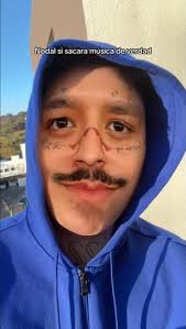 🕺Viernes y El Terri lo sabe! www.lamusica.com/stations/klax #979LaRaza  #LaMusicaApp #AlAireConElTerrible #LosAngeles #FinDeSemana #Viernes