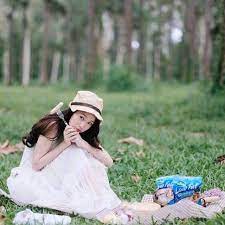 ไอเด ยถ ายร ป ไม มองกล อง ธรรมชาต เดรสลายดอกไม สาว ulzzang การโพสท าถ ายภาพ