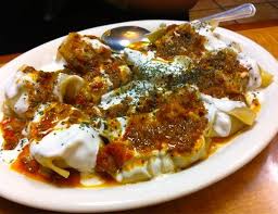 Mantoo Dumplings With Yoghurt Pasta Dumplings Afghanistan Recipe Afghanistan Food Recipe Afghan Food Recipes Afghanistan Food Food