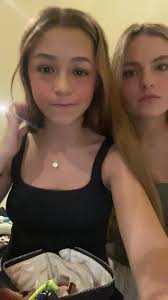 nat ramos (@natraamoss)