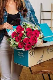 Beautiful mother's day flowers perfect for mum with free chocolates delivered from �19.99. 10 Mother S Day Flower Delivery Services 2021 Where To Buy Flowers On Mother S Day