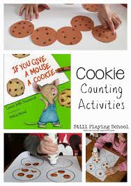 One of my personal favorite children's story book. If You Give A Mouse A Cookie Counting Activities Still Playing School