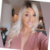 Jamie Burch's Instagram, Twitter & Facebook