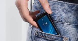 Unihertz atom ar putea pretinde la titlul de cel mai mic smartphone cu 4g. Cel Mai Mic Telefon 4g Din Lume Este Unihertz Jelly 2 3 Inch Subiect De Crowdfunding Pe Kickstarter