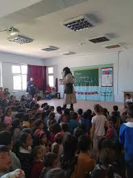 Eğlenceli Tarih Macerası: Erzurumda Türk Büyüklerini anlatan Çat Kapı  Sınıf Draması - Tarih Yazan Çocuklar