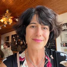 Hydrating and snacking for super distance events