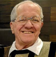 Arthur Howlett's Instagram, Twitter & Facebook