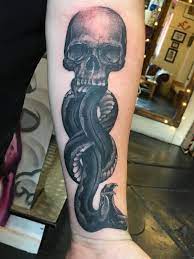 تويتر Tweets Hogwarts على تويتر Este Tatuaje Del Simbolo De Los Mortifagos Es Espectacular Https T Co Qlfwnyzboc