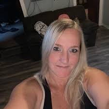 Cheap tow truck options in Muncie for local transport?