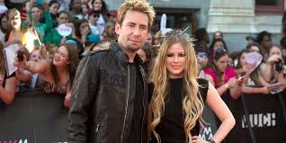 You know she is a magician whose appearance is transforming from baby pink to yellow. Avril Lavigne Dankt Ex Mann Ohne Ihn Hatte Ich Das Nicht Geschafft