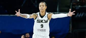 WNBA Player Props & Bets: Monday (8/10)