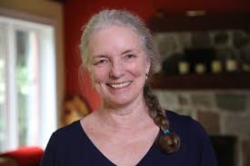 Eleanor Crowder's Instagram, Twitter & Facebook