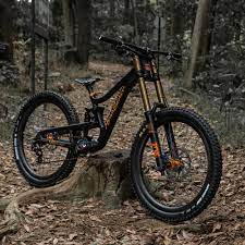 Located on land that once was the summer estate of sir sam hughes, wwi canadian minister of the militia, sir sam's ski / ride covers 100 acres of serene hardwood forest and rugged canadian shield outcroppings, overlooking eagle and moose lakes. Mega Beast Downhill Mtb 26 Meekboyz