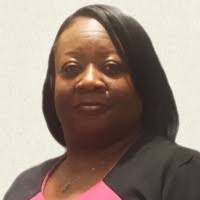 Angela Munn's Instagram, Twitter & Facebook