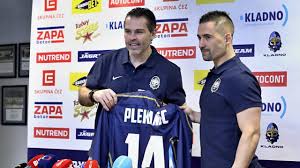His birthday, what he did before fame, his family life, fun trivia facts, popularity rankings, and more. Tomas Plekanec Priorita Je Pro Me Dovest Kladno Do Extraligy Youtube