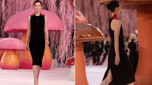 年近60歲香港模特兒登Chanel高級訂製秀56歲入行走不被定義的路