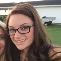 Melissa Parenteau's Instagram, Twitter & Facebook