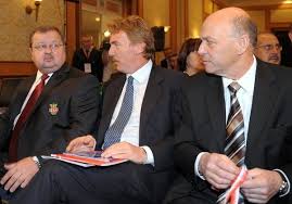 Dodatkowo jako autor wielu hitów mógł liczyć na wysokie tantiemy. Przeciez Prezes Pzpn Nie Wychodzi Na Boisko Polityk Boniek Patologia Pzpn Portal Kontrowersje Net