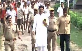 Join facebook to connect with shahabuddin siwan and others you may know. Shahabuddin Walks Out Of Jail To A Hero S Welcome Takes A Swipe At Nitish India News