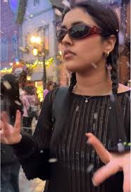 Shivani (@shivani_paliwal)’s videos with Silent Night