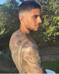 El piloto francés se quedó con la. Marc Bartra Reveals His Amazing And Extreme New Tattoo Junipersports