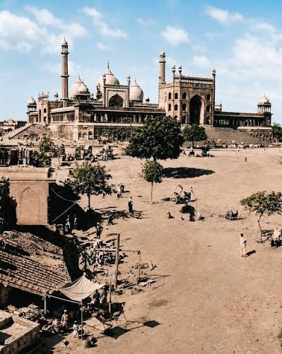A 19th-century photograph of Baburi Masjid by a British photographer Samuel Bourne. According to Catherine Blanshard Asher, the mosque was originally built by Mughal commander Mir Baqi on the orders of the