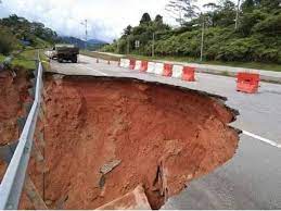 Untuk mencari kedamaian di cameron highlands, hotel ini menjanjikan kepuasan yang diimpikan. Tanah Runtuh Di Lojing Laluan Ke Cameron Highlands