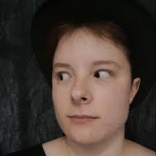 Elizabeth Croft's Instagram, Twitter & Facebook