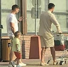 Дело было в 2019 году. Ni V Mat Ni V Otca A V Lyubovnika Syn Sergeya Lazareva Nikita Okazalsya Pohozhim Na Aleksa Malinovskogo Prosto Odno Lico Foto