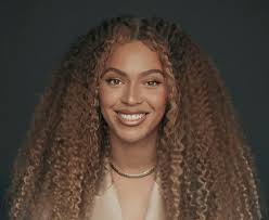 She scored early success with destiny's child, who started out as a sexier. After Shakira Beyonce Wags Her Tongue In Water Video Alsiasi