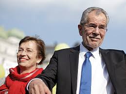 Van der bellen steht nun für die nächsten sechs jahre an der spitze der alpenrepublik. Letzte Appelle Der Hofburg Kandidaten News Orf At