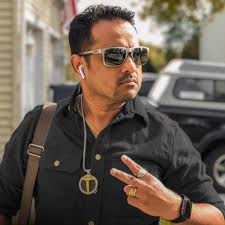 HOW'S THE JOSH? HIGH SIR!! Bishwadeep Dipak Chatterjee and Nihar Samal have  yet again created a sensation with their excellent Sound Design in the film  "URI -The Surgical Strike". They have proved