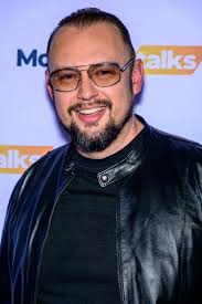 Mystery Millionaire" Fitness Mogul Strips Down (TV Episode 2014)