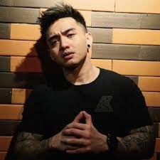 Foto.orang.paling ganteng tampan.di.bandung home facebook / cowok cowok tampan home facebook. 10 Selebgram Cowok Bandung Yang Kece Dan Modis Sociabuzz