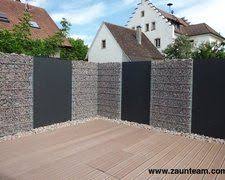 Gartenzaun Oder Gartentor Fur Ihren Garten Sichtschutzzaun Oder Larmschutz Zaun Und Tor Fachgerecht Montie Sichtschutz Garten Zaun Trennwand Garten Steinsaule