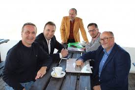 See more of milan hnilička on facebook. Mesto Chce Rozvijet Mladeznicky Sport Jednani Se Na Slozisti Zucastnil I Milan Hnilicka Spolecnost Zpravy Budejcka Drbna Zpravy Z Ceskych Budejovic A Jiznich Cech
