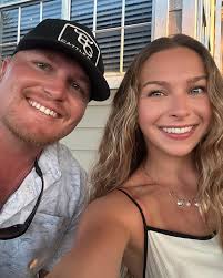 ＨＯＰＥ ＨＯＤＧＥＳ (@hopeehodges) • Instagram photos and videos