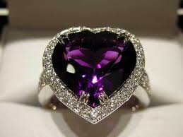 That S Cute But It Would Have To Be A Diamond White Heart Purple Jewelry Purple Love Amethyst