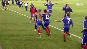 Uefa euro 2000（ウエファ・ユーロ2000）は第11回目のuefa欧州選手権である。 本大会はベルギーとオランダの共催で2000年 6月10日から同年7月2日にかけて行われた。 Delvecchio Wiltord Trezeguet Euro On This Day 2 July Youtube