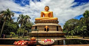 It is situated exactly in front the beautiful colonial style town hall building. An Absolute Guide To Explore Viharamahadevi Park