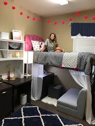 Girl Dorm Room University Of Alabama Pres I Presidential Village Suite C Navy Blue Pink And Dorm Room Designs Girls Dorm Room Dorm Room Inspiration