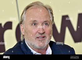 Telenet CEO John Porter pictured during a press conference to present the  2021 yearly results of Telenet Group, Thursday 10 February 2022 at the  Telenet headquarters in Mechelen. BELGA PHOTO DIRK WAEM