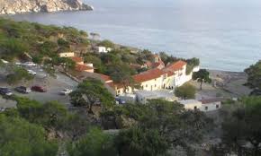 Δώστε την ευκαιρία στην ησυχία από τους θορύβους της πόλης να καθαρίσει το νου σας από άγχος, σκοτούρες και περιττές έγνοιες. H Monh Koydoyma To Agio Oros Ths Krhths