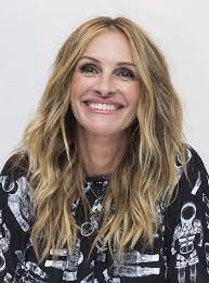 Le Wavy Degrade Comme Julia Roberts Coiffures De Star Jennifer Aniston Julia Roberts