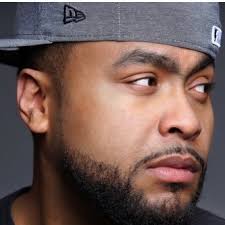 Dennis John (@DennisJohnPhoto)