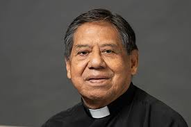 Configurarse con Cristo siervo: Isaac McCracken es ordenado al Diaconado de  Transición