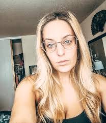 Donna Duff's Instagram, Twitter & Facebook