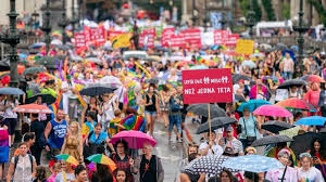 Některé jsou okouzlující, jiné velmi znepokojivé. Prague Pride 2020 Festival Bude Upraven Kvuli Koronaviru O Co Letos Ucastnici Prijdou Extra Cz